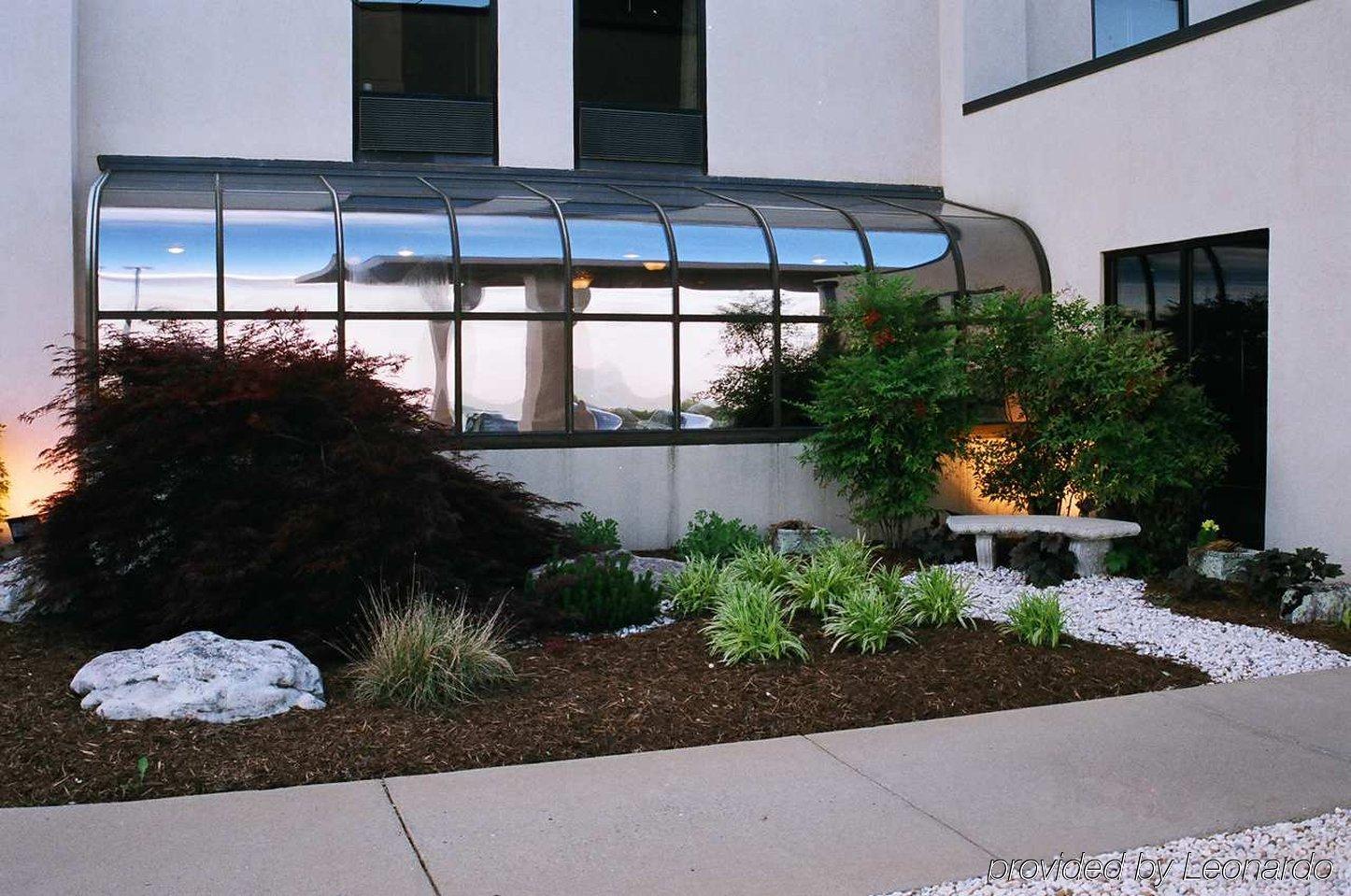 Hampton Inn Staunton Exterior foto